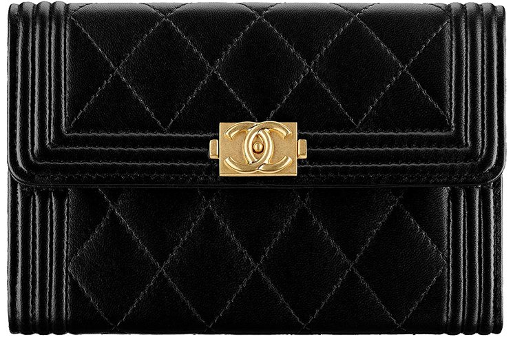 6 Chanel wallet